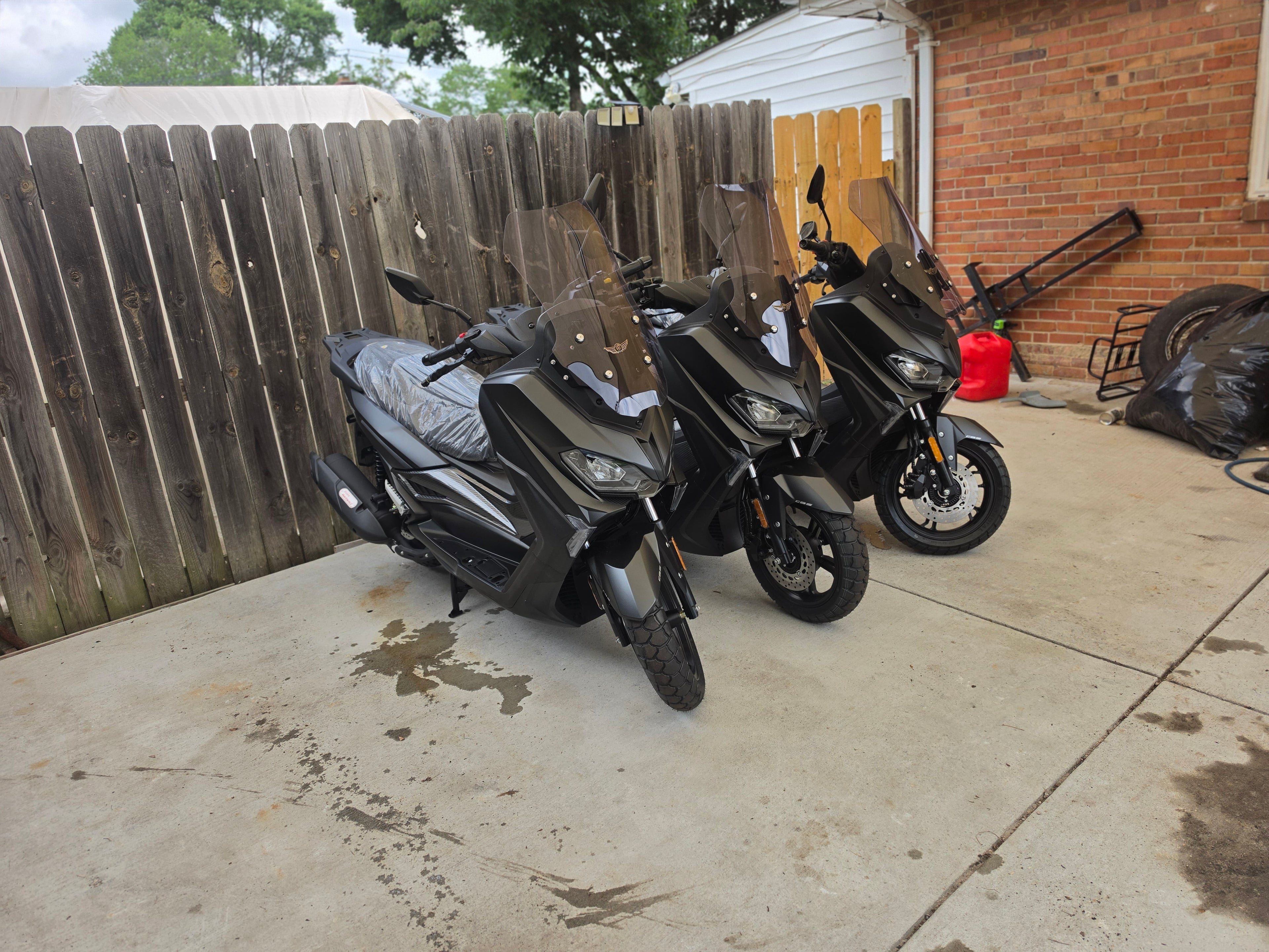 QMAX-200CC